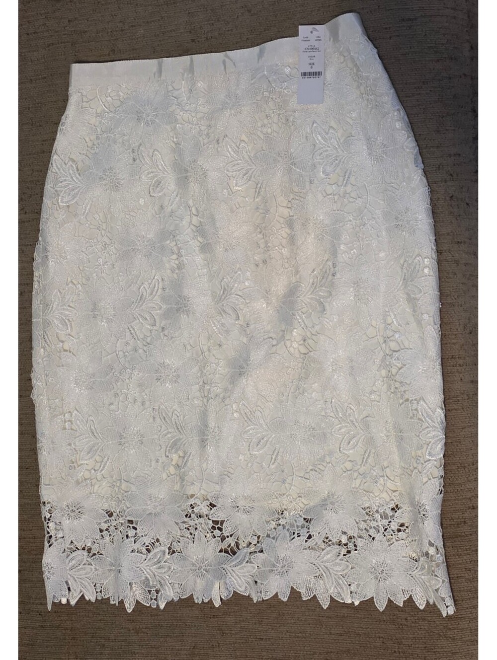 White House Black Market White Lace Pencil Skirt Size 6 NWT